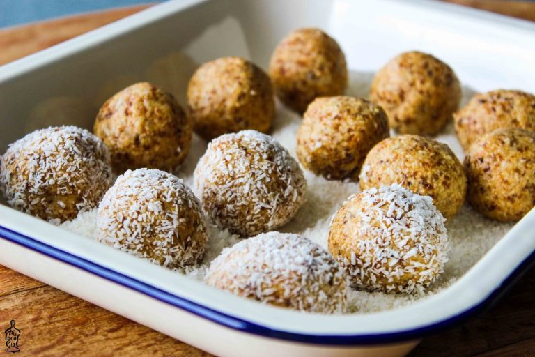 PEANUT BUTTER PROTEIN BALLS
