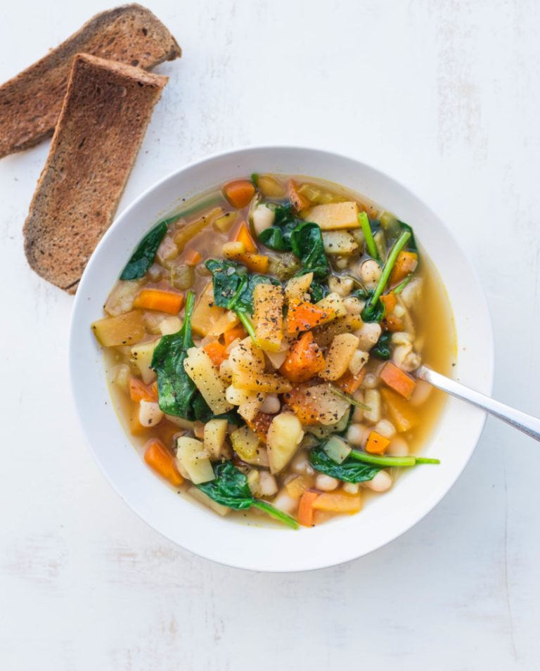 IMMUNE BOOSTING SOUP